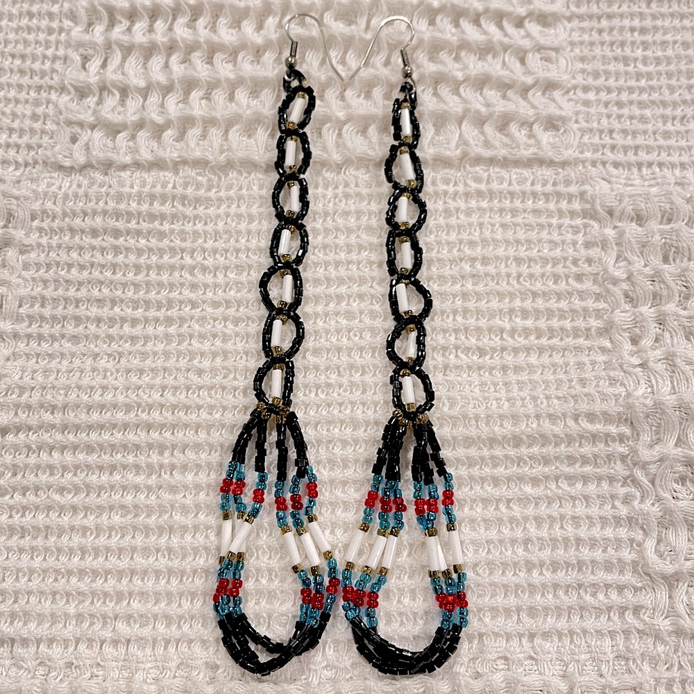 Handmade Authentic Vintage Native American Indian Tribal Beaded Earrings - Picture 1 of 2